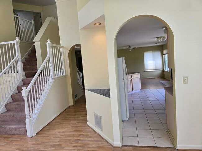 Building Photo - 2135 Feldott Ln