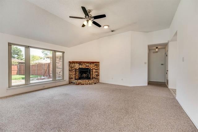 Building Photo - 2031 Lansdown Dr