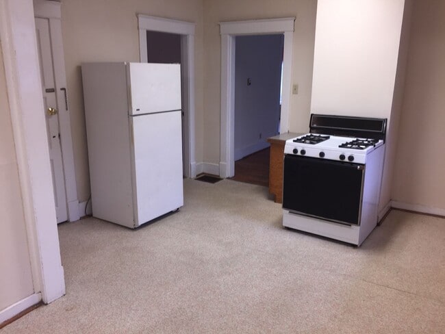 Building Photo - 3 Bed 2 Bath House Columbia College