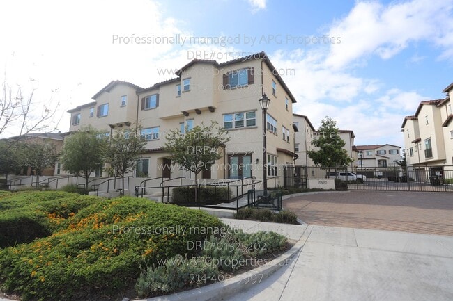 Building Photo - 3320 W Mirano Dr