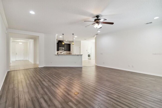 Building Photo - 1289 Heavenly Cove