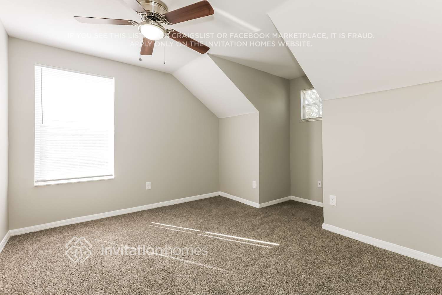 Building Photo - 16322 Bridgecrossing Dr