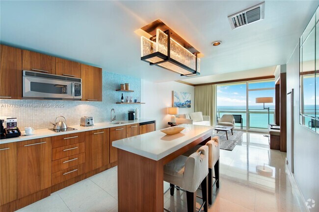 Building Photo - 6801 Collins Ave