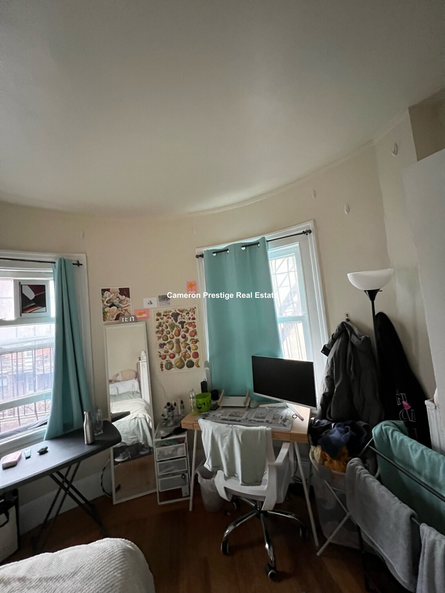 Building Photo - 52 Fenway