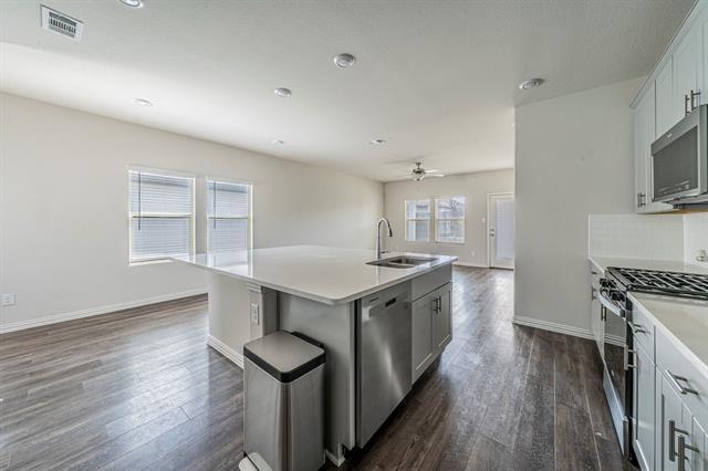 Building Photo - 1621 Briar Hunt Dr