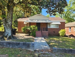 Building Photo - 3128 Carver St