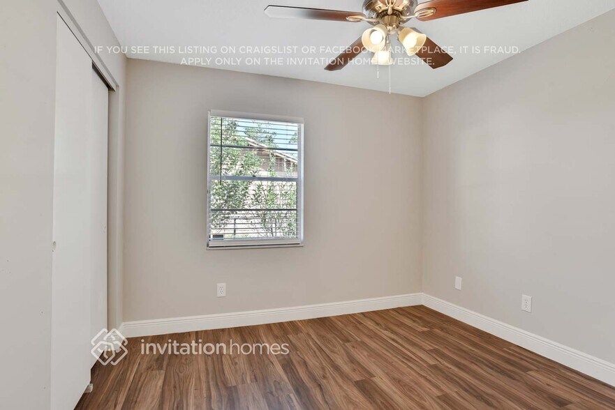 Building Photo - 243 Mante Dr