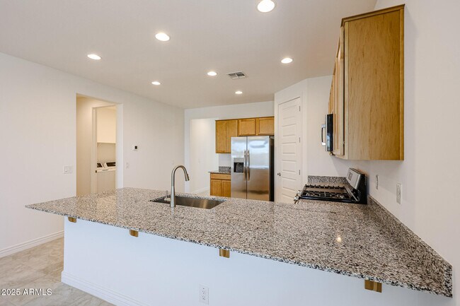 Building Photo - 5016 N 87th Ln