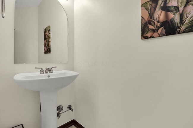 Building Photo - 5260 Leydorf Ln