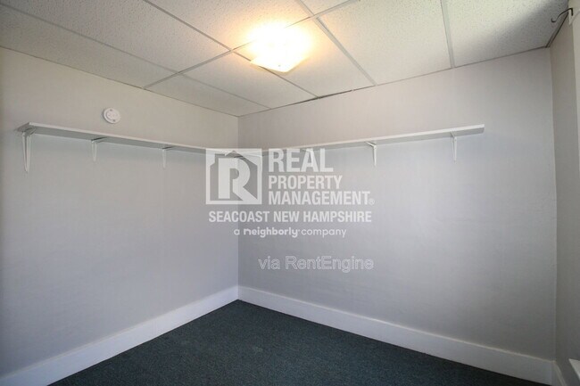 Building Photo - 40 Grove St