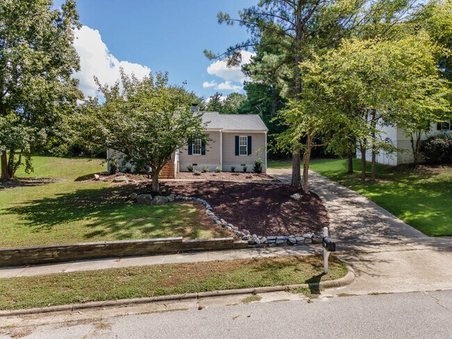 Building Photo - 909 Danley Ln