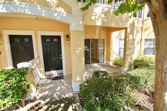 Building Photo - 913 Arbor Lakes Cir