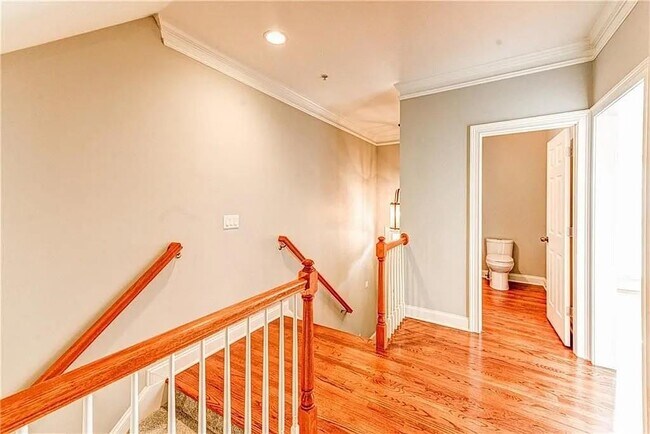 Building Photo - 12105 Stonebrook Cv