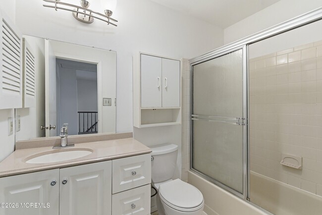 Building Photo - 280 Fairfield Pl