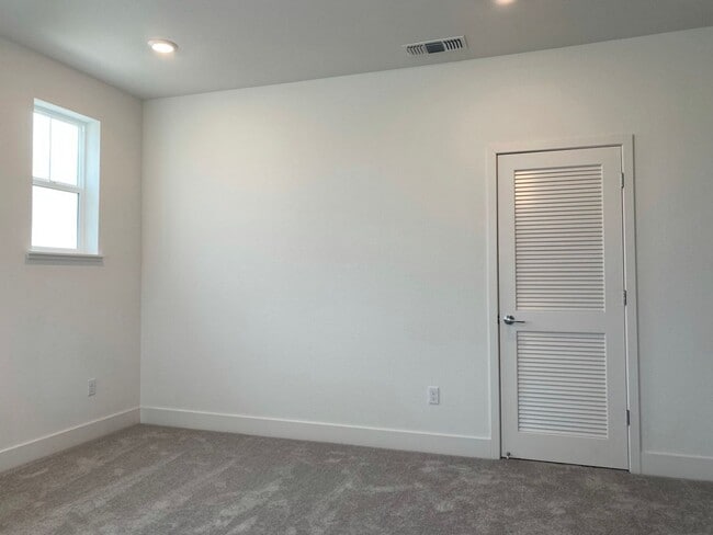 Building Photo - Gorgeous New Build with Solar Located in E...