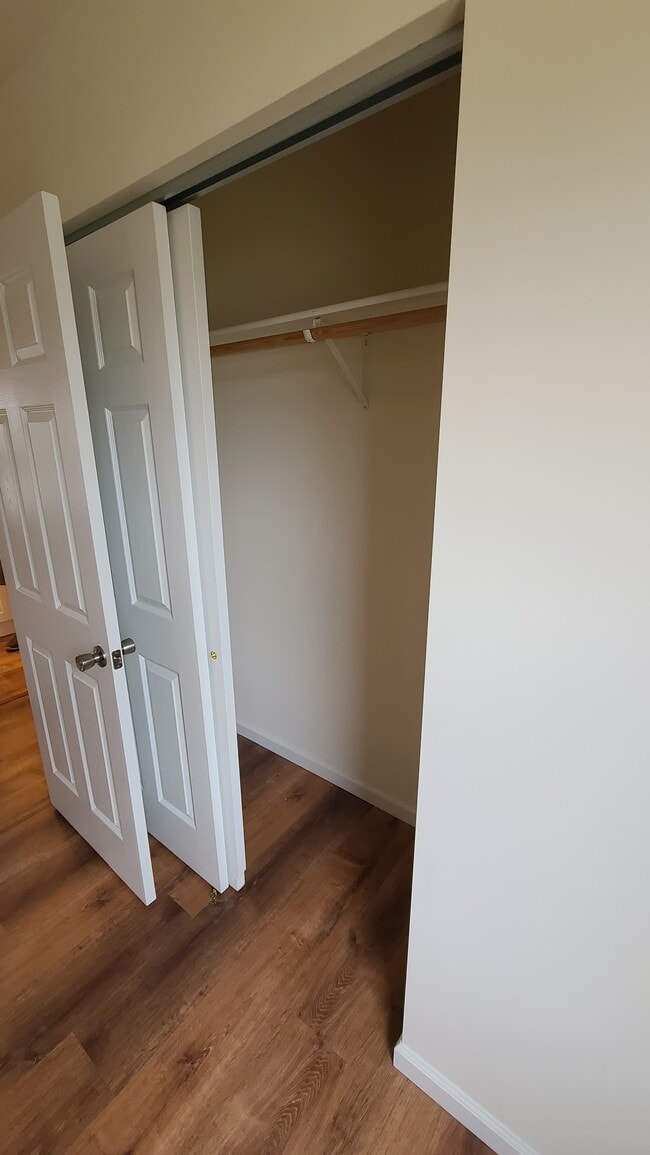 Building Photo - 410 S 2nd St