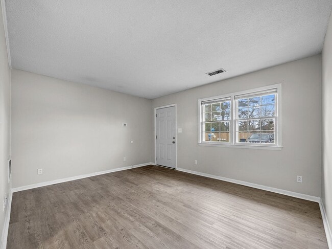 Building Photo - Welcome to Sophia Drive!