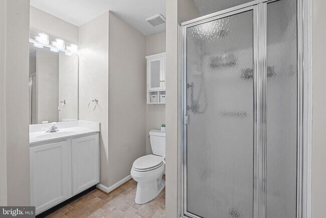 Building Photo - 699 Winding Stream Way