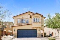 Building Photo - 2265 Sky Island Dr