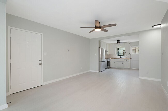 Building Photo - Large Corner Lot with a newly remodeled 2 bedroom 2 bathroom house!