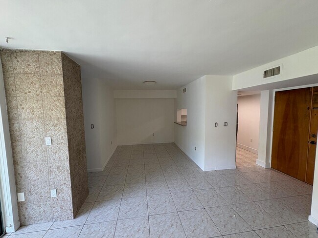 Building Photo - 11800 SW 18th St