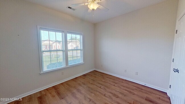 Building Photo - 111 Tylers Cove Way