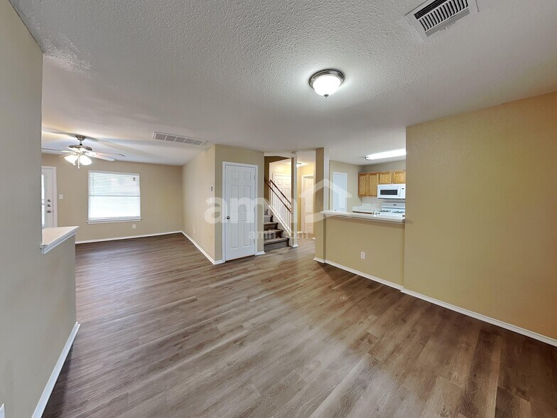 Building Photo - 1237 Vincent Pl