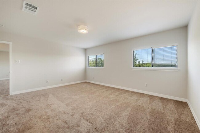 Building Photo - 1814 Grassland Dr