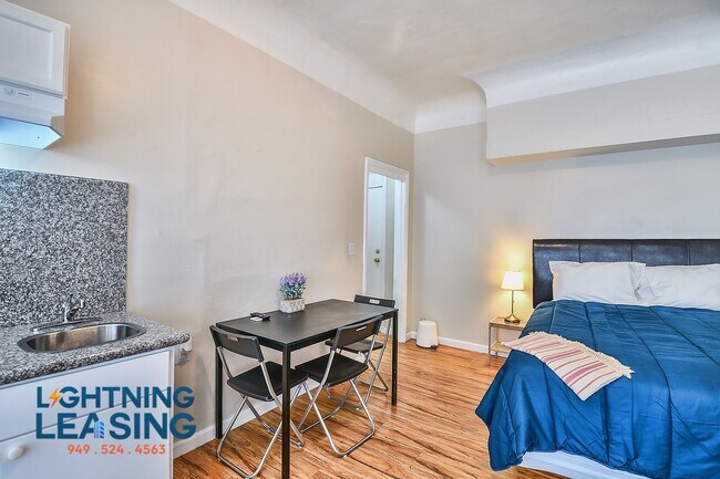 Building Photo - 727 1/2 S Alvarado Street-105D