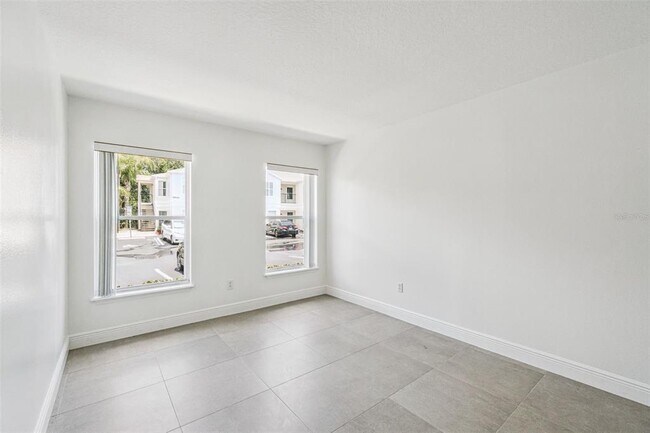 Building Photo - 8818 Grand Palms Cir