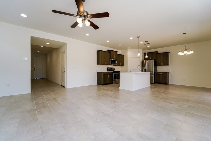 Building Photo - 6993 W Inkwood Ln