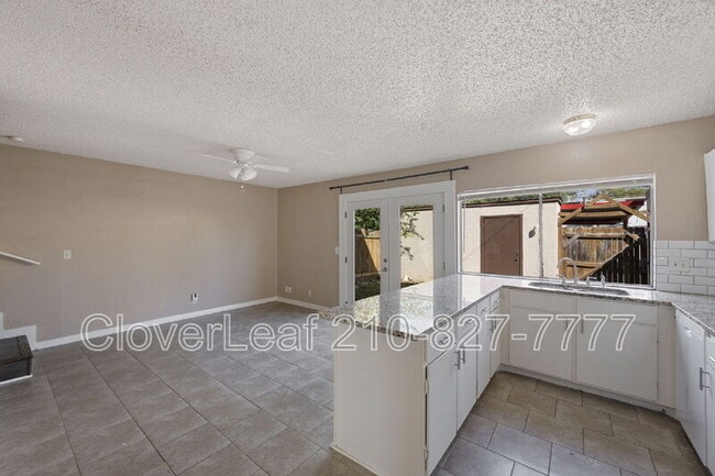 Building Photo - 6605 Spring Hurst Dr