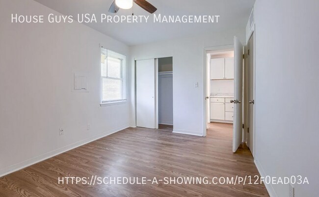 Building Photo - 15216 Bellaire Ave