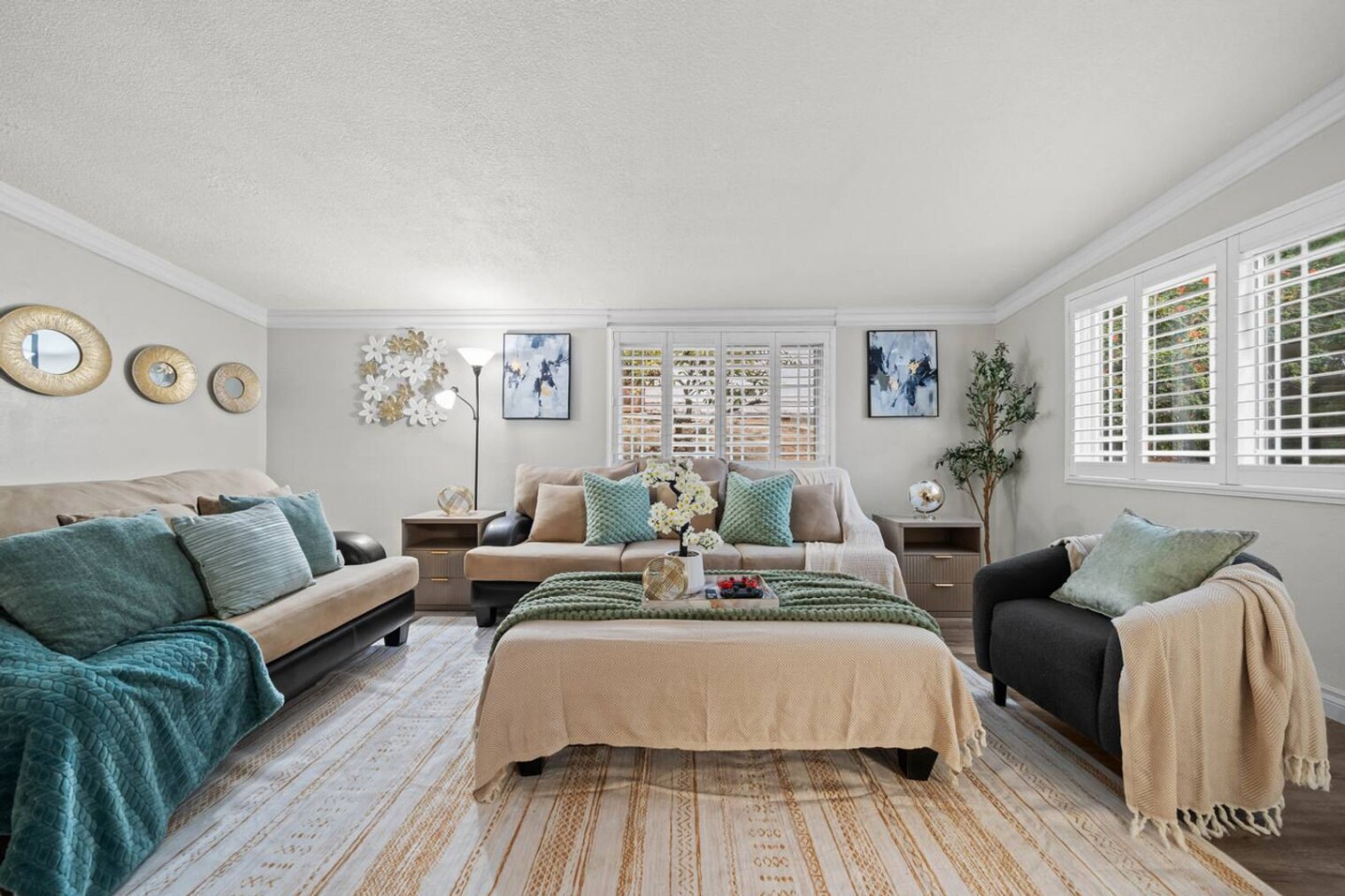 Building Photo - 10150 Sierra Madre Rd