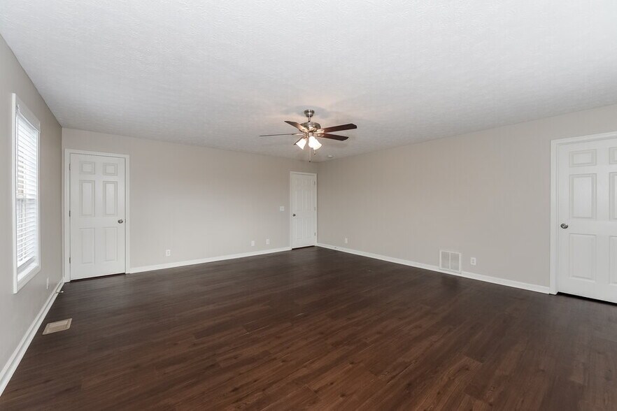 Building Photo - 165 Brookview Cir