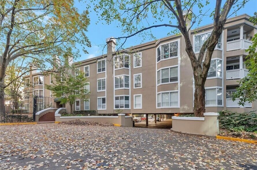 Building Photo - 244 13th St NE