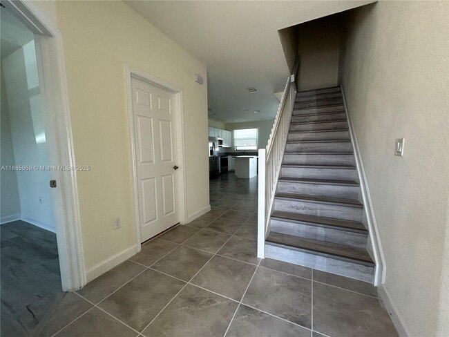 Primary Photo - 10622 W 33rd Way
