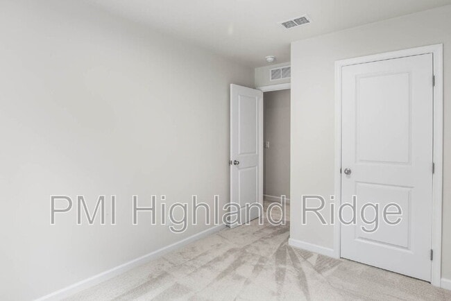 Building Photo - 828 Knox Crst