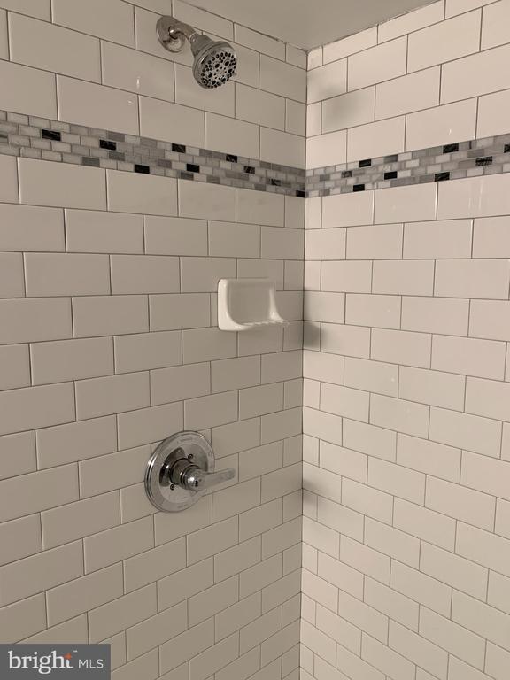 Building Photo - 4429 Newport Ave