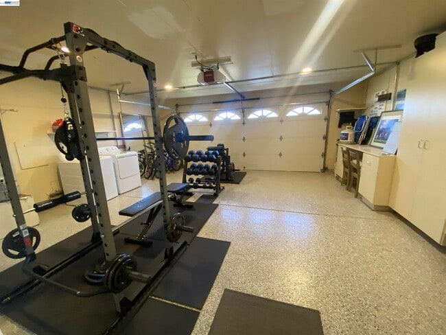 Building Photo - 3253 Pomace Ct