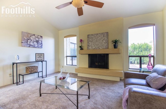 Building Photo - Gated Community at Riverbend