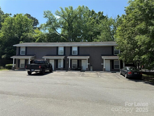 Building Photo - 1512 Seigle Ave