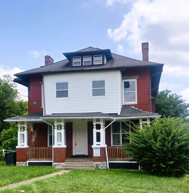 Building Photo - 3636 Reading Rd