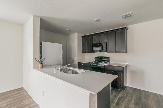 Building Photo - 1705 Avery Pointe Dr