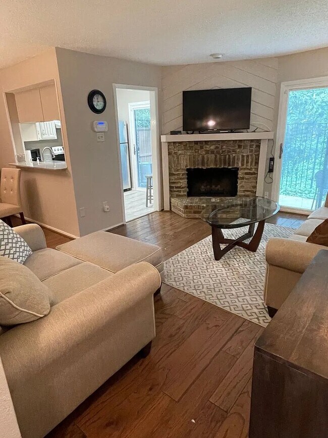 Building Photo - 891 Dublin Dr