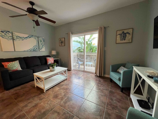 Building Photo - 15010 Leeward Dr
