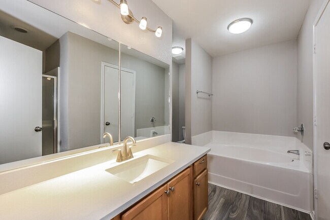 Building Photo - 1159 Whispering Meadows