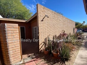 Building Photo - 3411 E Glenn St