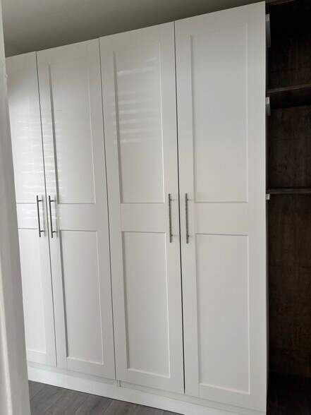 Building Photo - 5638 Richard Ave