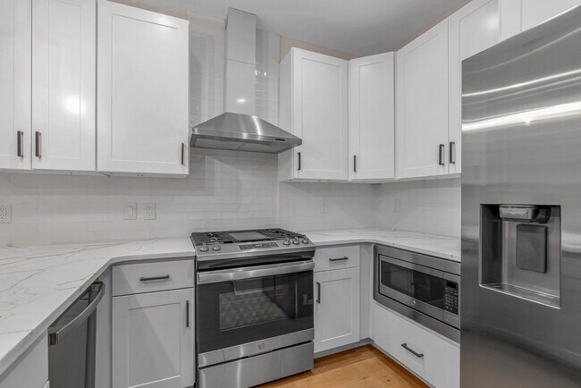 Building Photo - 1224 N 26th St
